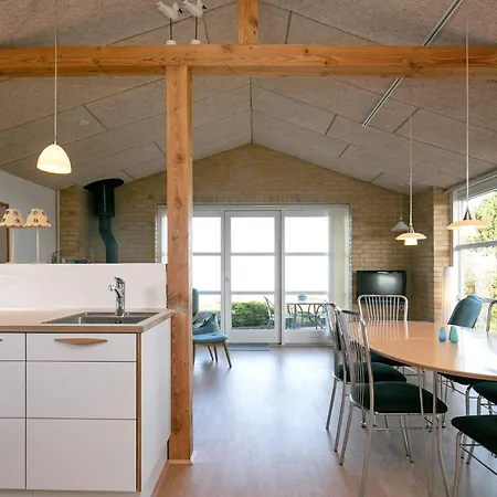 Prázdninový dům 6 Person In *