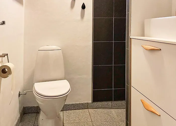 6 Person In * Frorup